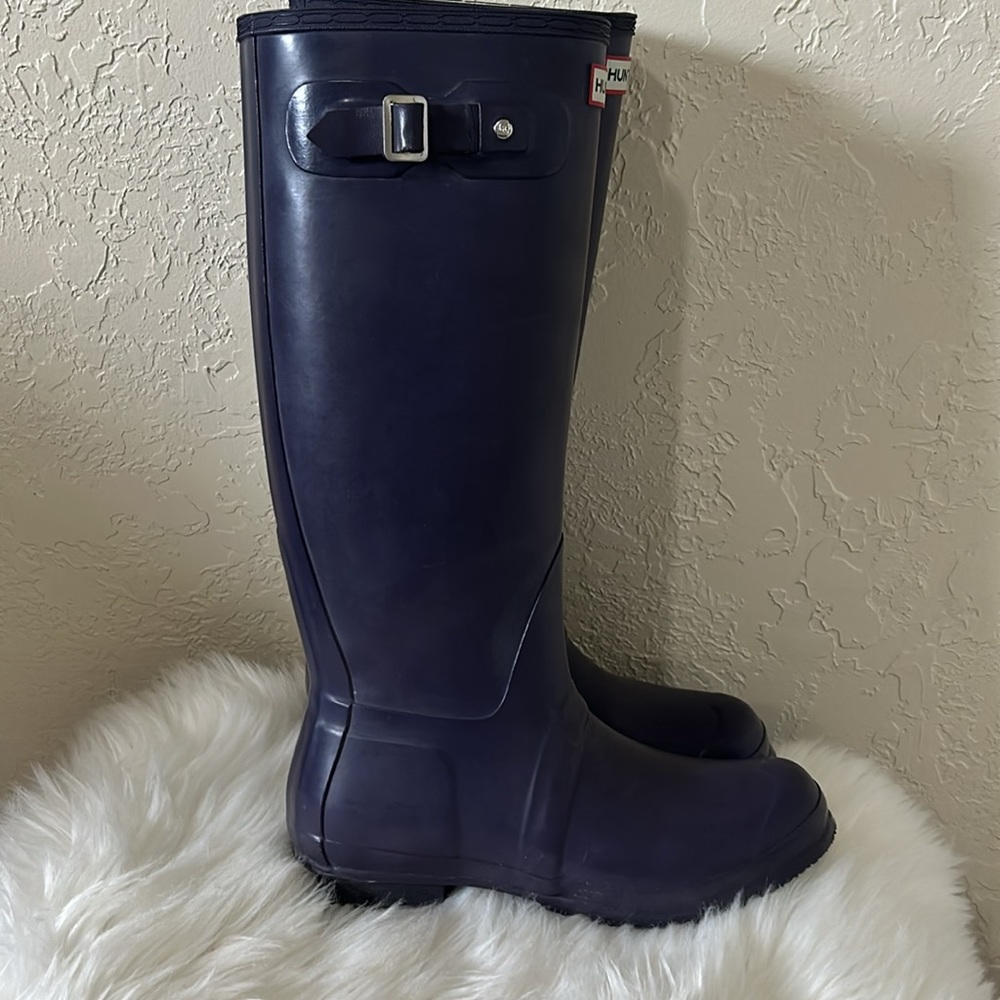 Hunter Original Tall Rain Boots-Sz. 8 - Picture 4 of 7
